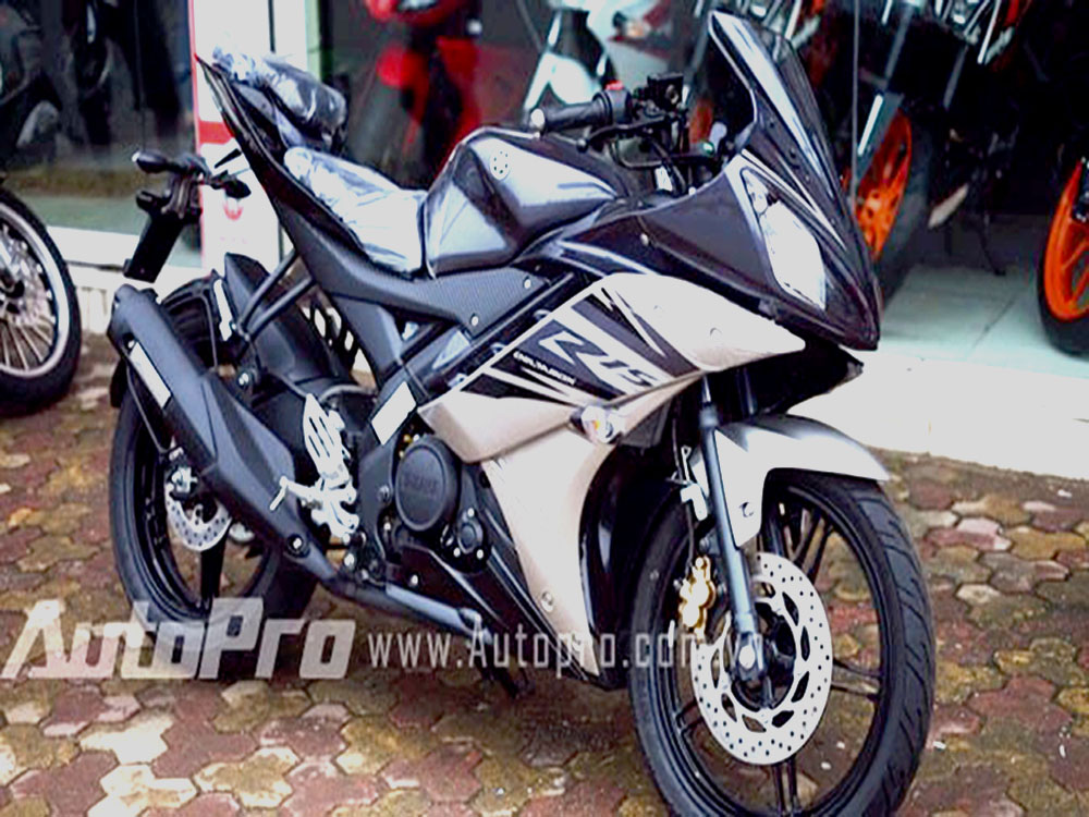 Yamaha R15 2014